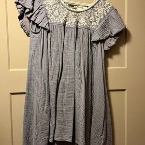 Casual dress! Chambray with cream lace! Size small.